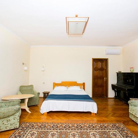 Guest House Lavr Gagra Exterior photo