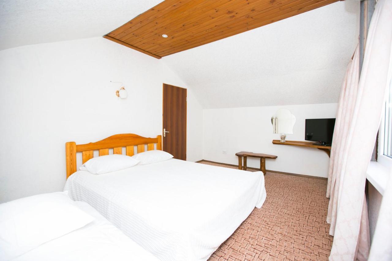 Guest House Lavr Gagra Exterior photo