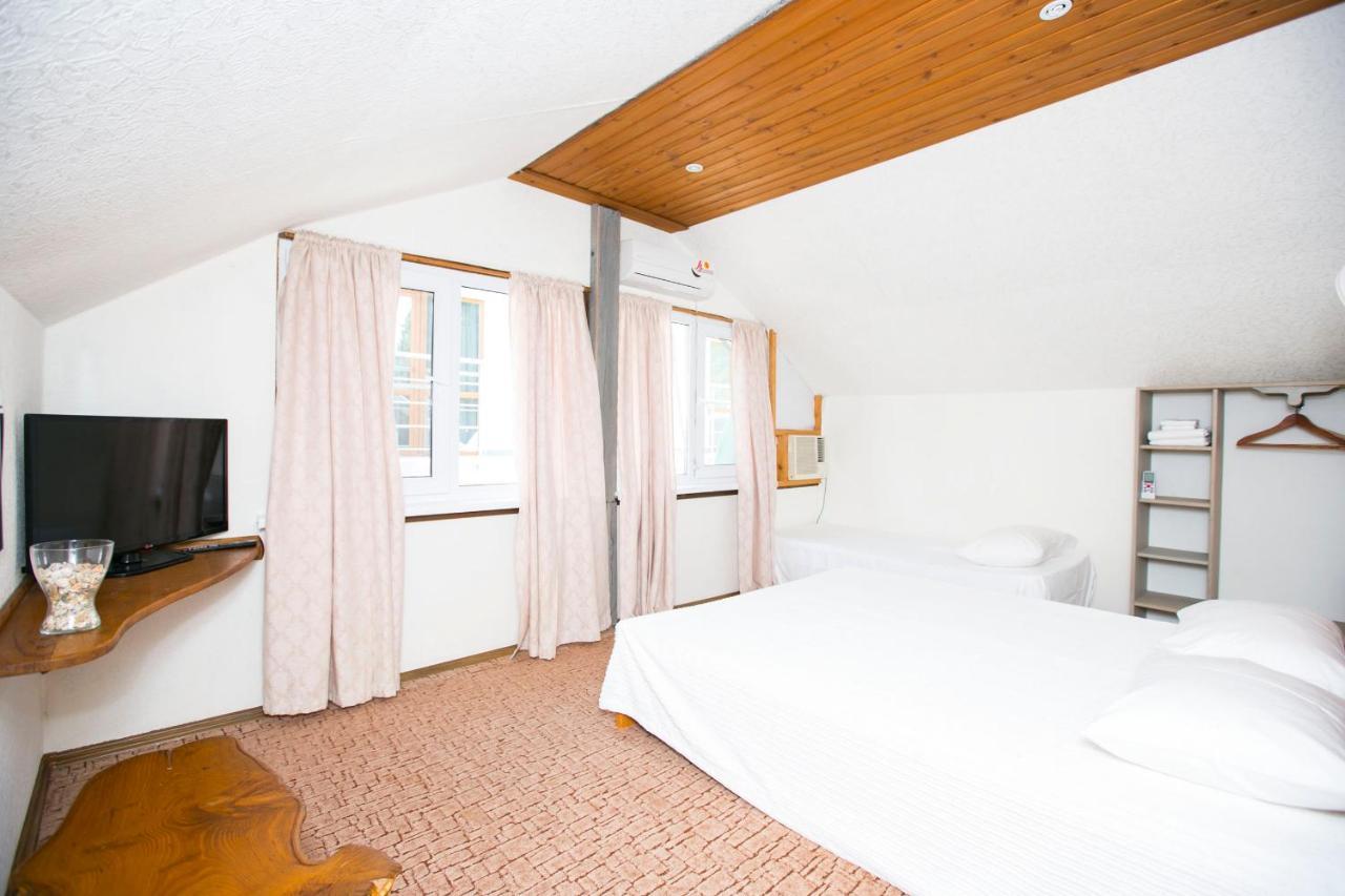 Guest House Lavr Gagra Exterior photo