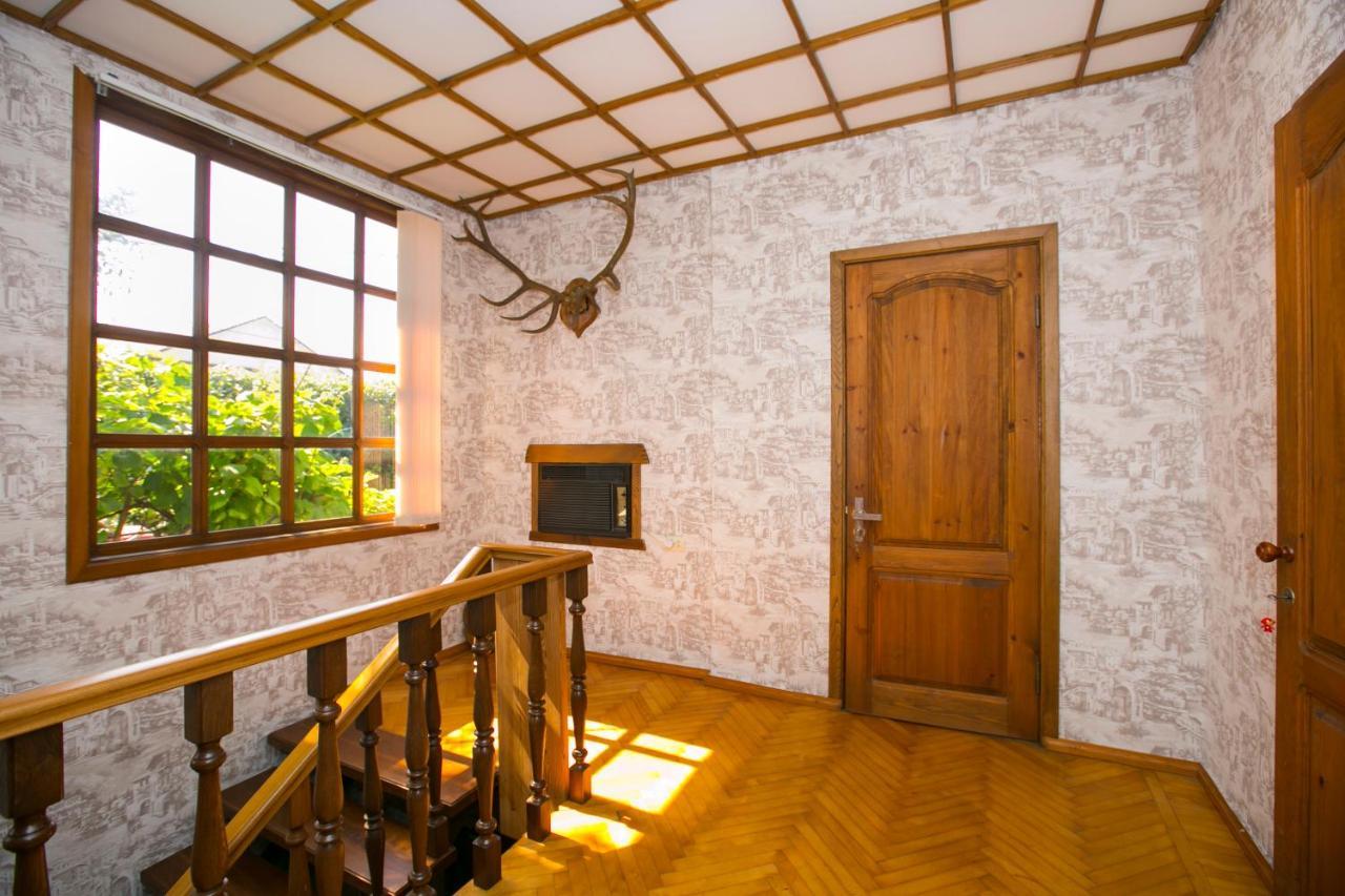 Guest House Lavr Gagra Exterior photo